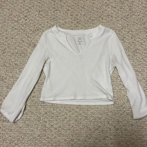 XS white, pacsun long sleeve crop top. Worn once.